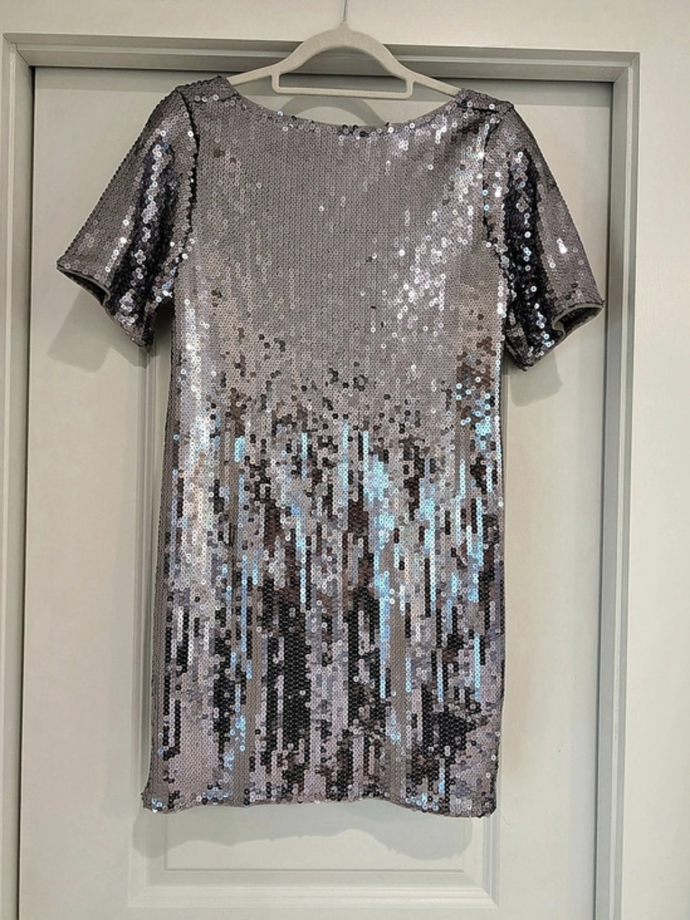 Abercrombie & Fitch Sequin Mini Dress Backless in Silver Size Small Like New